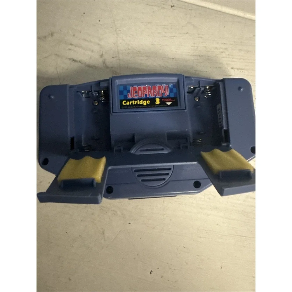 Vintage Tiger Electronics Jeopardy Game‎ Hand Held 1997 Game Cartridge